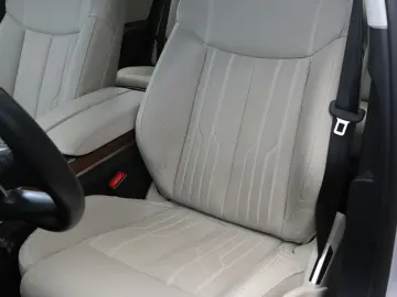 AUDI A8L 60 TFSI e Lang  Digital Matrix Pano B&O