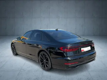 AUDI A8 50 TDI qu. tiptr. Luft PANO Stdhzg HUD AHK 21