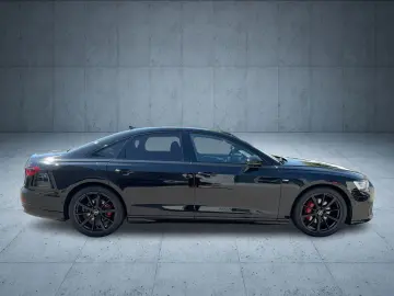 AUDI A8 50 TDI qu. tiptr. Luft PANO Stdhzg HUD AHK 21