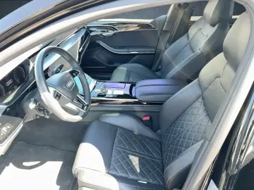 AUDI A8 50 TDI qu. tiptr. Luft PANO Stdhzg HUD AHK 21