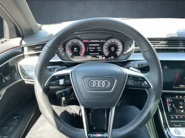AUDI A8 50 TDI qu. tiptr. Luft PANO Stdhzg HUD AHK 21