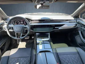 AUDI A8 50 TDI qu. tiptr. Luft PANO Stdhzg HUD AHK 21