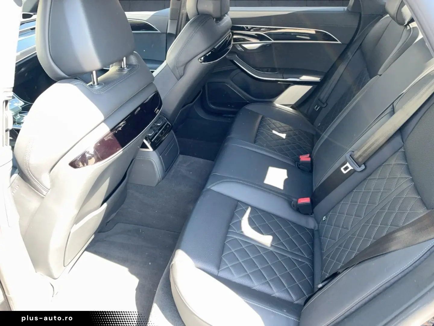 AUDI A8 50 TDI qu. tiptr. Luft PANO Stdhzg HUD AHK 21