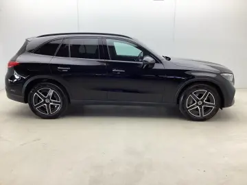 MERCEDES-BENZ GLC 220 d AMG_ACC_Night_360