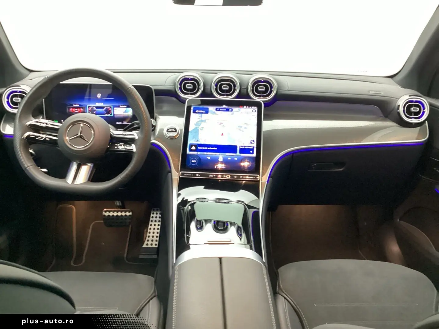 MERCEDES-BENZ GLC 220 d AMG_ACC_Night_360