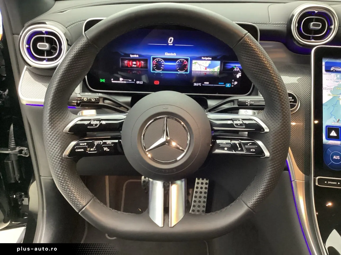MERCEDES-BENZ GLC 220 d AMG_ACC_Night_360