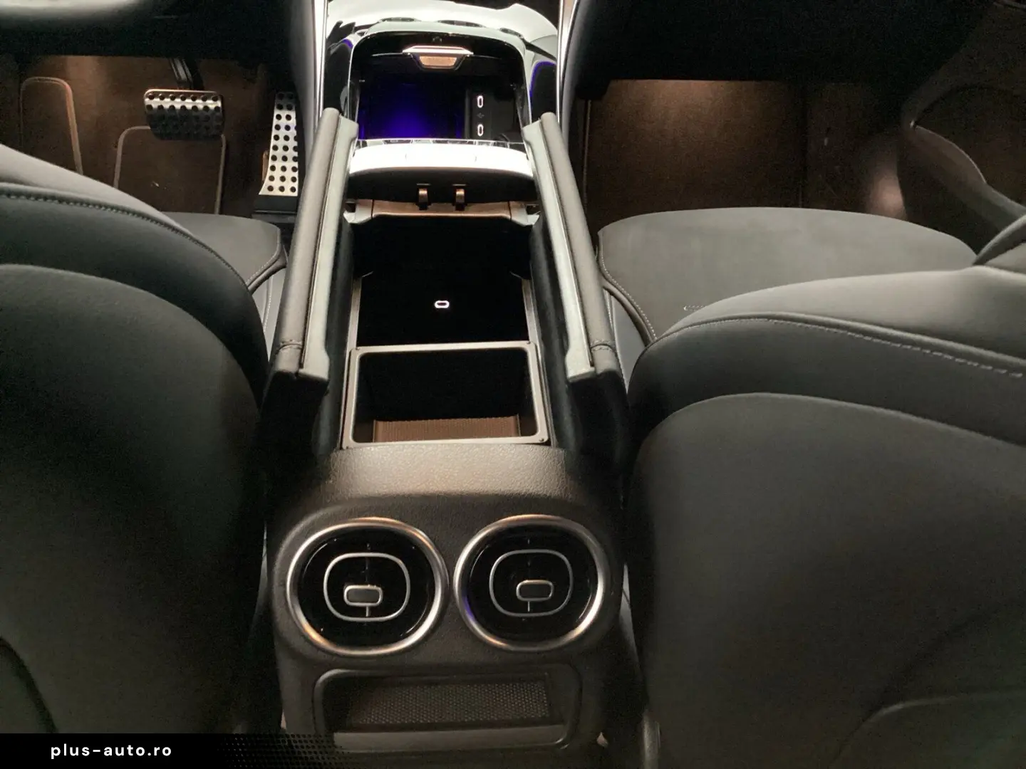 MERCEDES-BENZ GLC 220 d AMG_ACC_Night_360