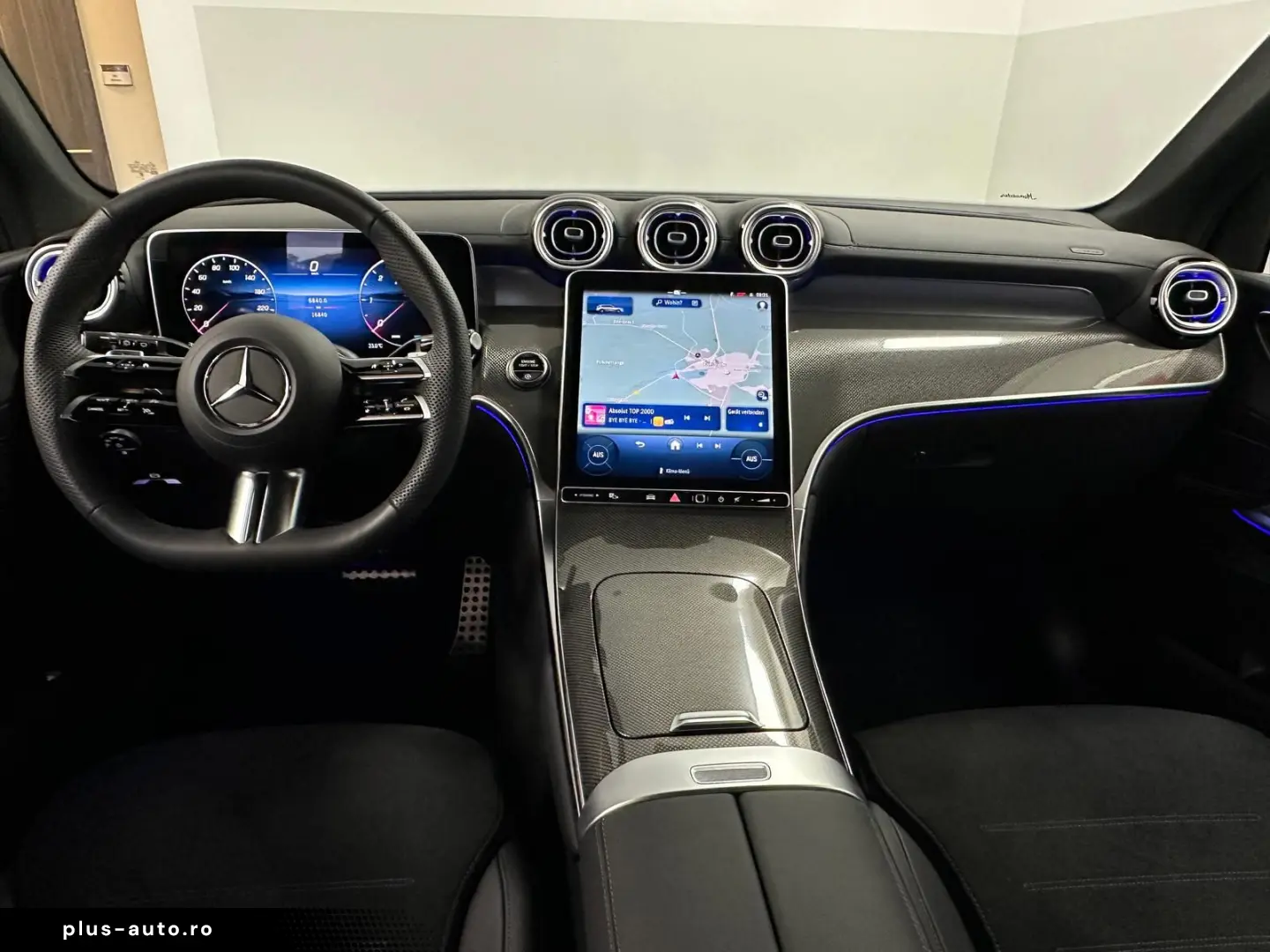 MERCEDES-BENZ GLC 300 d AMG 4Matic_Digital_Light_ACC