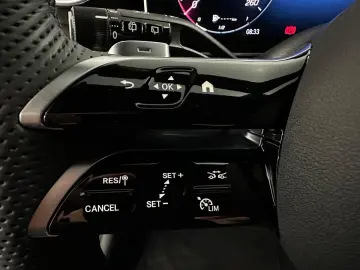 MERCEDES-BENZ GLC 300 d AMG 4Matic_Digital_Light_ACC