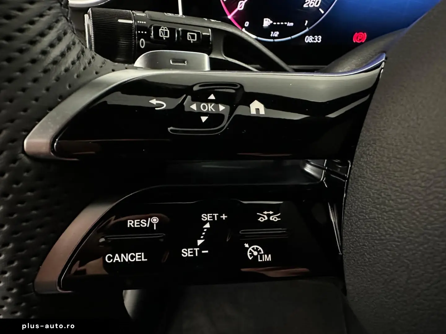 MERCEDES-BENZ GLC 300 d AMG 4Matic_Digital_Light_ACC