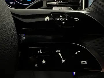 MERCEDES-BENZ GLC 300 d AMG 4Matic_Digital_Light_ACC