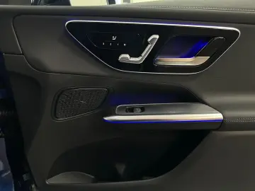 MERCEDES-BENZ GLC 300 d AMG 4Matic_Digital_Light_ACC