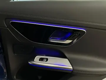 MERCEDES-BENZ GLC 300 d AMG 4Matic_Digital_Light_ACC