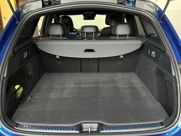 MERCEDES-BENZ GLC 300 d AMG 4Matic_Digital_Light_ACC