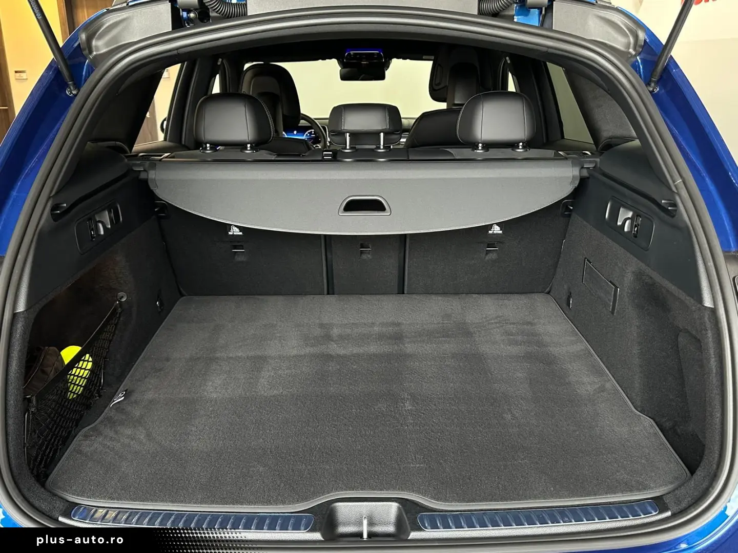 MERCEDES-BENZ GLC 300 d AMG 4Matic_Digital_Light_ACC