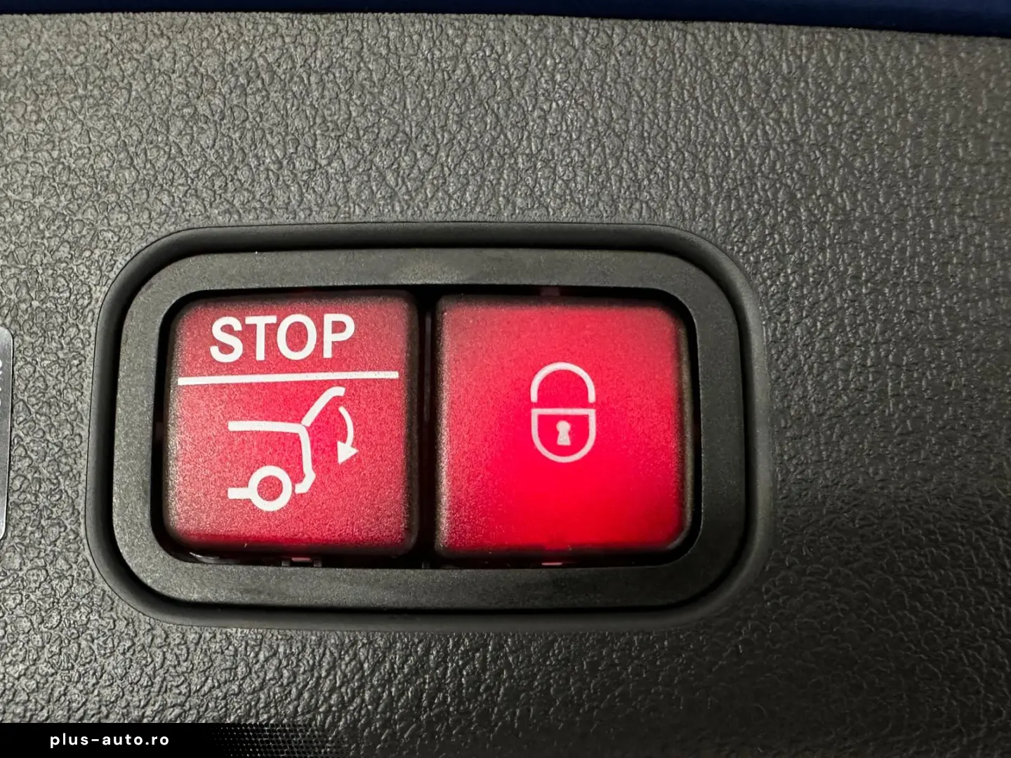 MERCEDES-BENZ GLC 300 d AMG 4Matic_Digital_Light_ACC