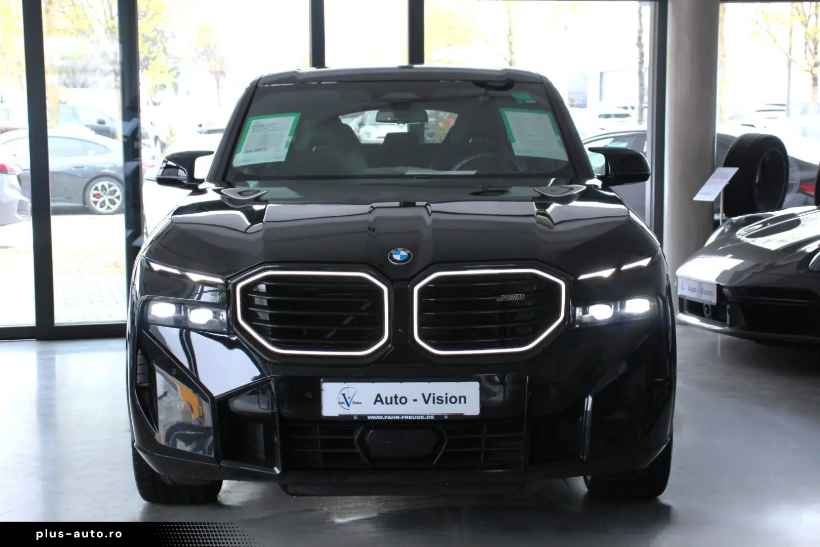 BMW XM (G09)  A-LED ACC B&W HUD 360  SoftClose SHZ