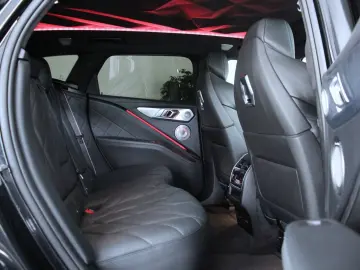 BMW XM (G09)  A-LED ACC B&W HUD 360  SoftClose SHZ