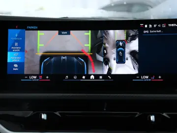 BMW XM (G09)  A-LED ACC B&W HUD 360  SoftClose SHZ