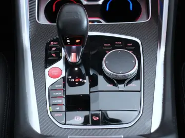 BMW XM (G09)  A-LED ACC B&W HUD 360  SoftClose SHZ
