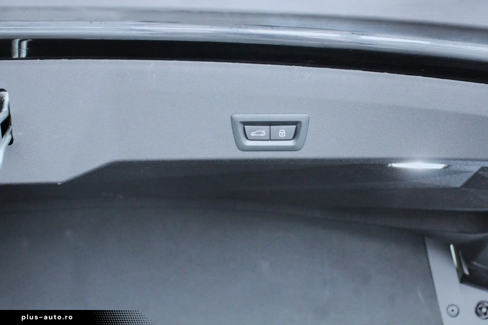 BMW XM (G09)  A-LED ACC B&W HUD 360  SoftClose SHZ