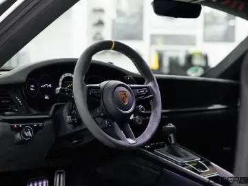 PORSCHE 992 GT3 RS   Weissach   PCCB   Approved