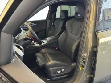 BMW XM Navi.LED.B&W.ACC.360 . Massage.Gestik.AHK.SoCl