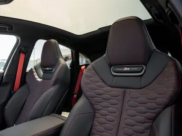 Audi RS 5 Sedan - Carbon Ceramic - Panoramic - B&O