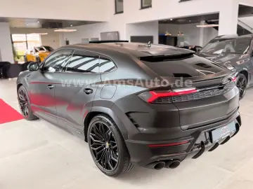 LAMBORGHINI Urus SE 4.0 V8 PHEV B&O Pano PPF Matt