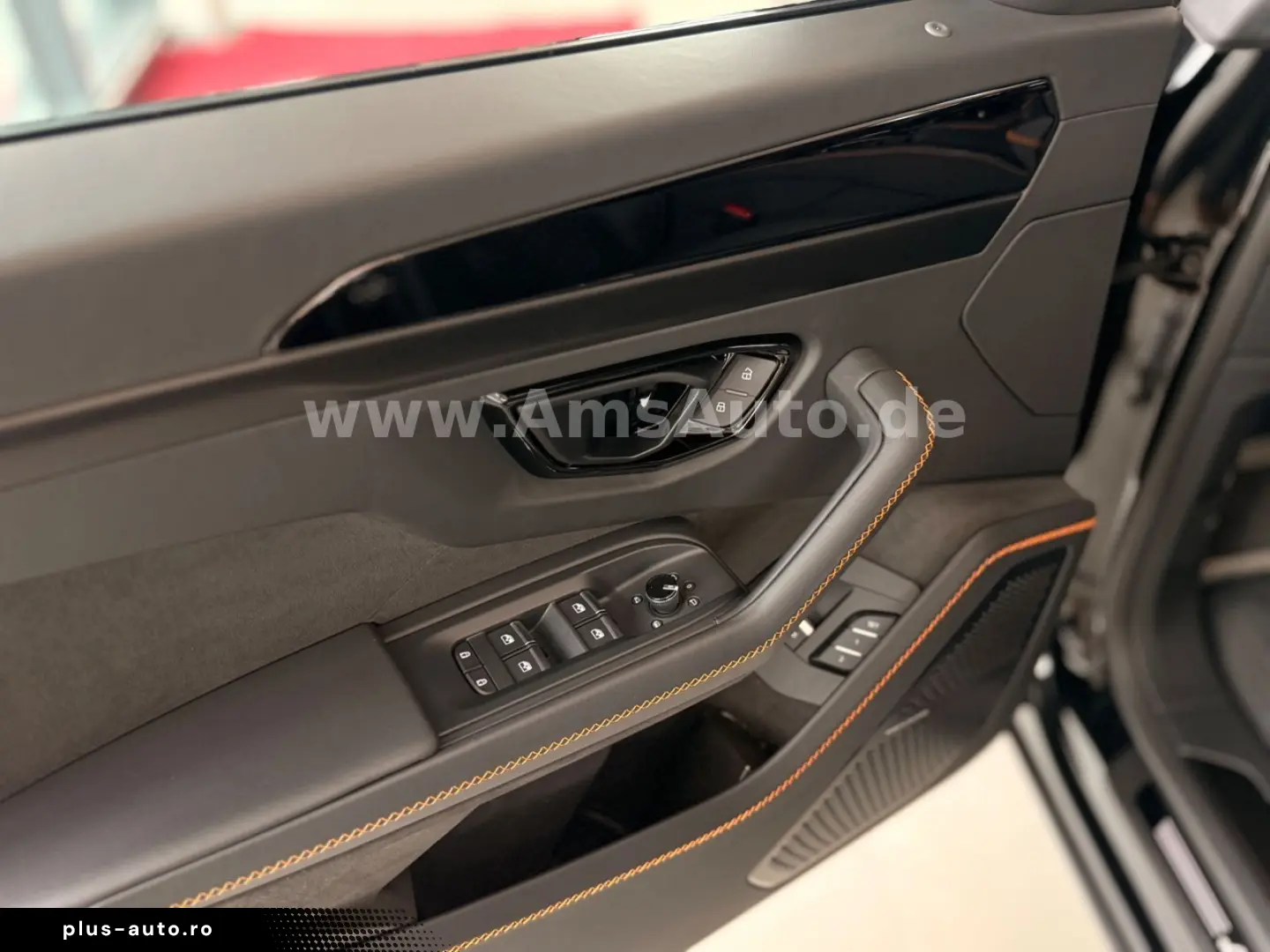 LAMBORGHINI Urus SE 4.0 V8 PHEV B&O Pano PPF Matt