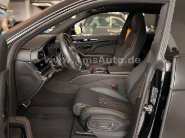 LAMBORGHINI Urus SE 4.0 V8 PHEV B&O Pano PPF Matt
