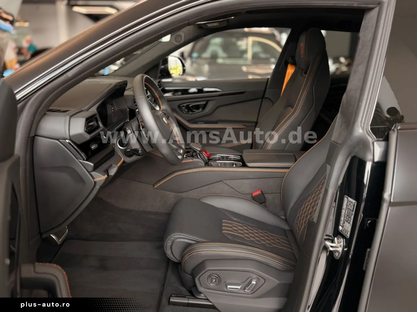 LAMBORGHINI Urus SE 4.0 V8 PHEV B&O Pano PPF Matt