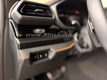 LAMBORGHINI Urus SE 4.0 V8 PHEV B&O Pano PPF Matt