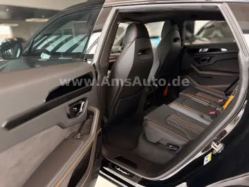 LAMBORGHINI Urus SE 4.0 V8 PHEV B&O Pano PPF Matt