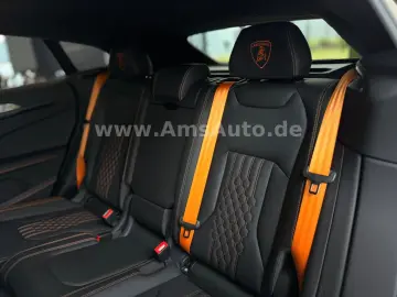 LAMBORGHINI Urus SE 4.0 V8 PHEV B&O Pano PPF Matt