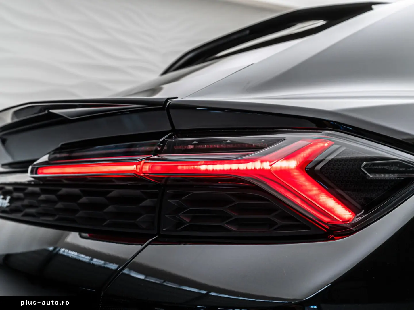 LAMBORGHINI Urus SE Carbon-Interieur Advanc. 3D B&O