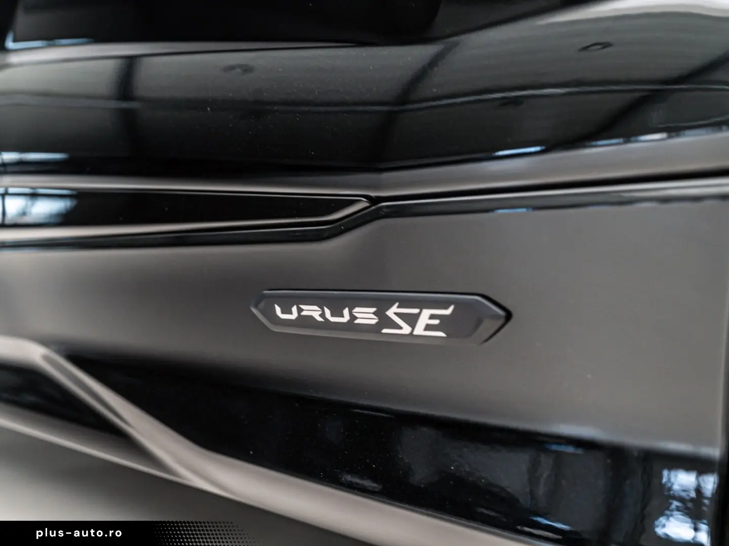 LAMBORGHINI Urus SE Carbon-Interieur Advanc. 3D B&O
