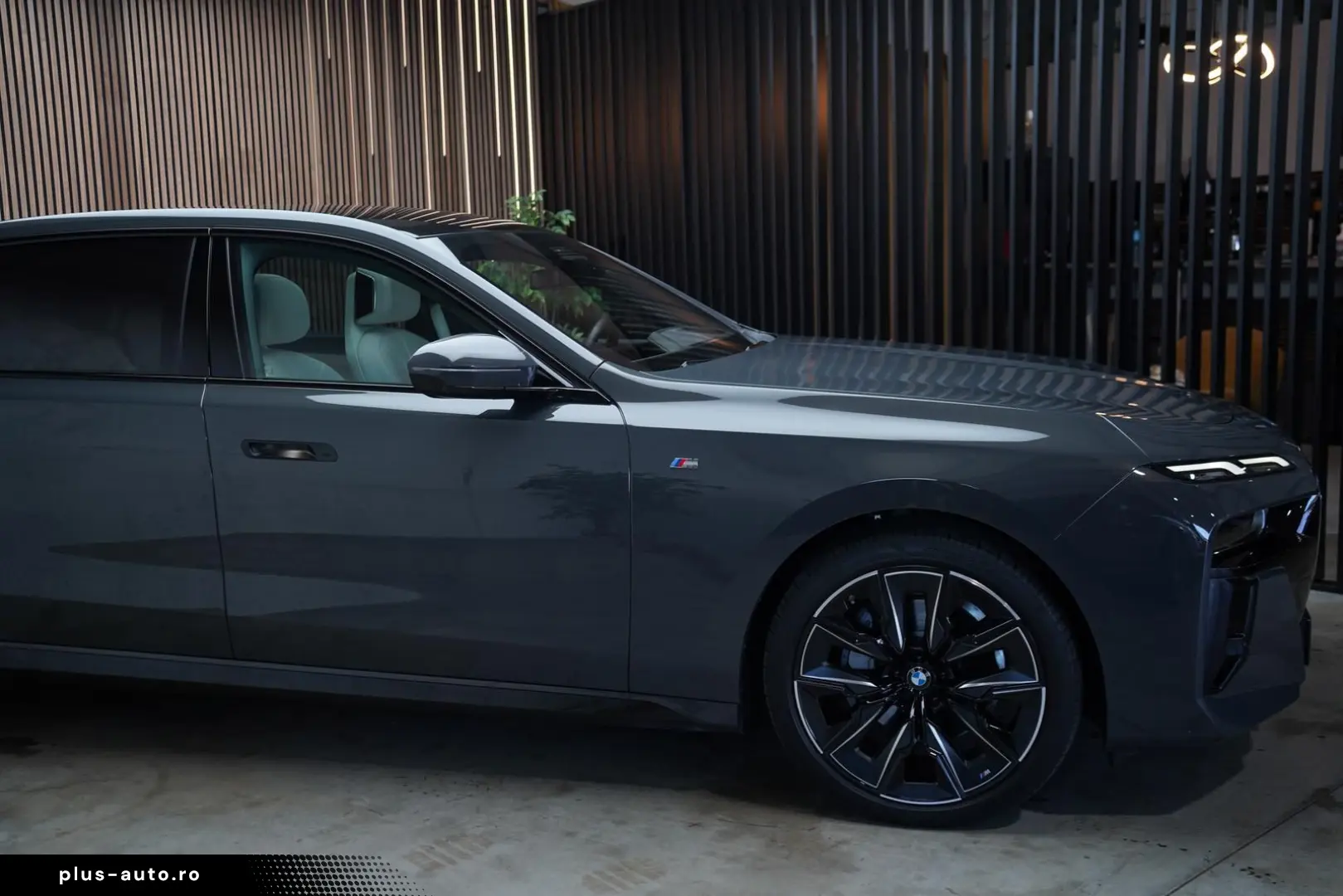 BMW 740d xD M-Sport   Executive   Iconic   Individ