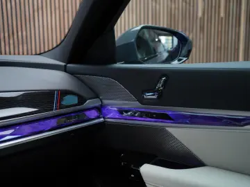 BMW 740d xD M-Sport   Executive   Iconic   Individ