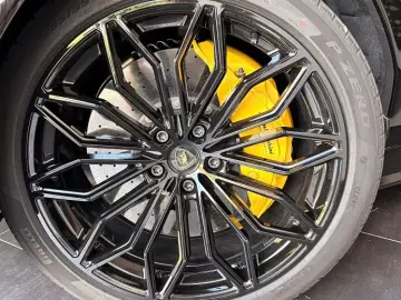 Lamborghini Urus SE-PROD.2026 B&O MASSAGE PANO 23  ANIMA
