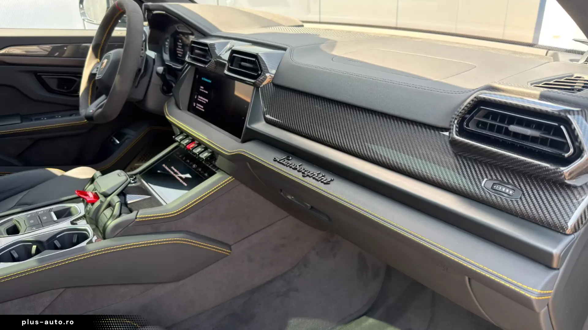 Lamborghini Urus SE FULL CARBON B&O MASSAGE PANO