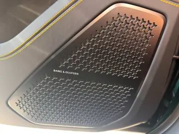Lamborghini Urus SE FULL CARBON B&O MASSAGE PANO