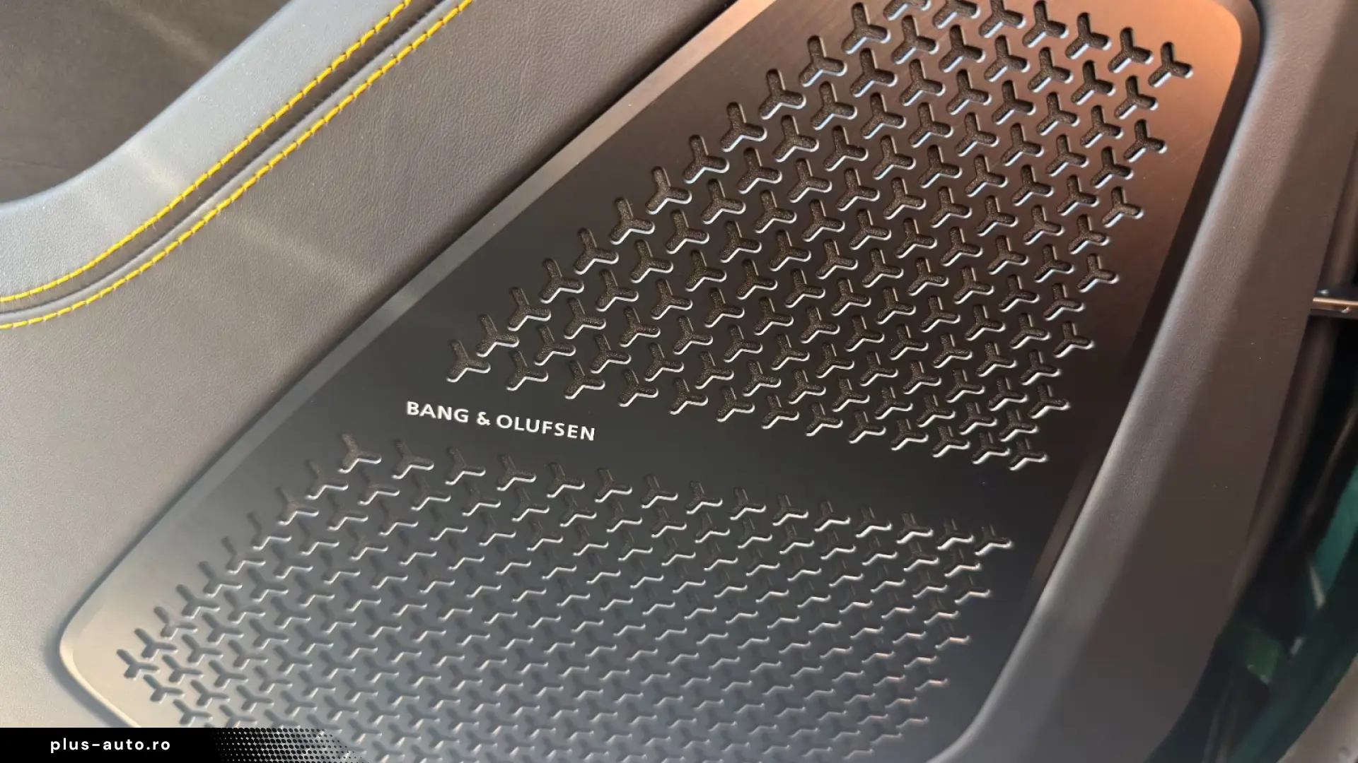 Lamborghini Urus SE FULL CARBON B&O MASSAGE PANO