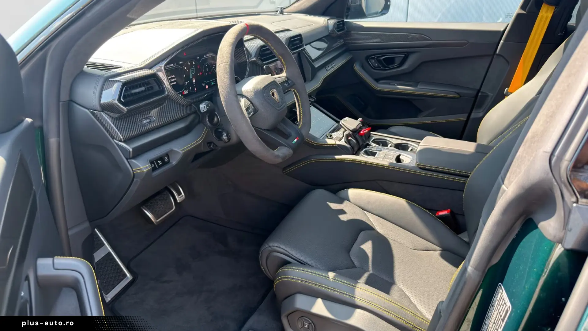 Lamborghini Urus SE FULL CARBON B&O MASSAGE PANO