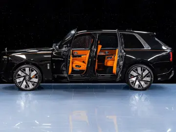 Rolls-Royce Cullinan Silver Badge - MY 2026
