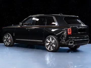 Rolls-Royce Cullinan Silver Badge - MY 2026