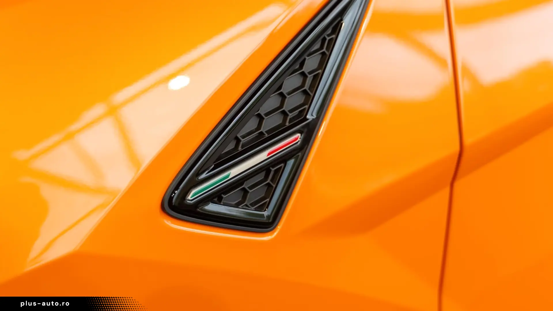 Lamborghini Urus 4.0 V8 PHEV SE   Arancio Borealls   B&O 3D