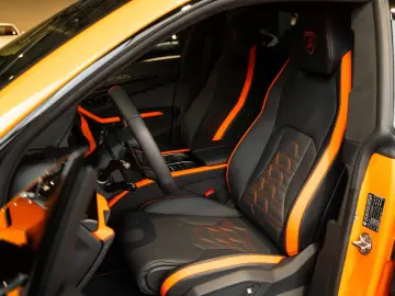 Lamborghini Urus 4.0 V8 PHEV SE   Arancio Borealls   B&O 3D