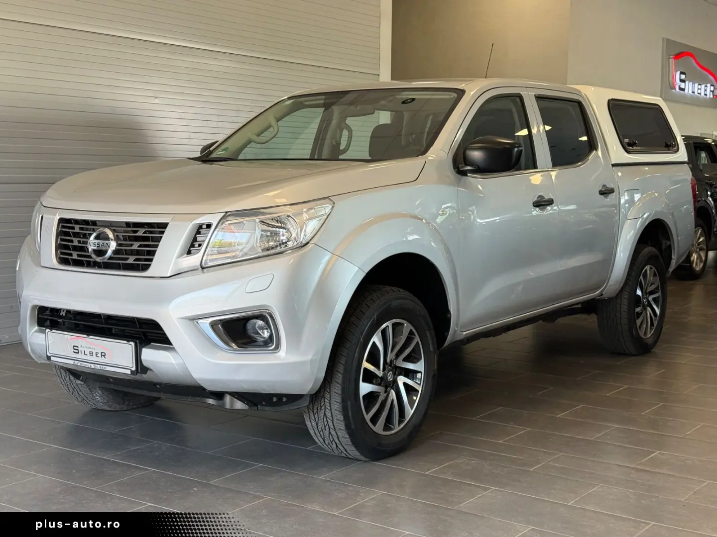 NISSAN Navara NP300 Visia Double Cab 4x4 Hardtop