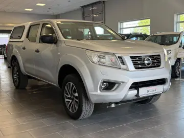 NISSAN Navara NP300 Visia Double Cab 4x4 Hardtop